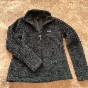 Patagonia quarter zip sweatshirt